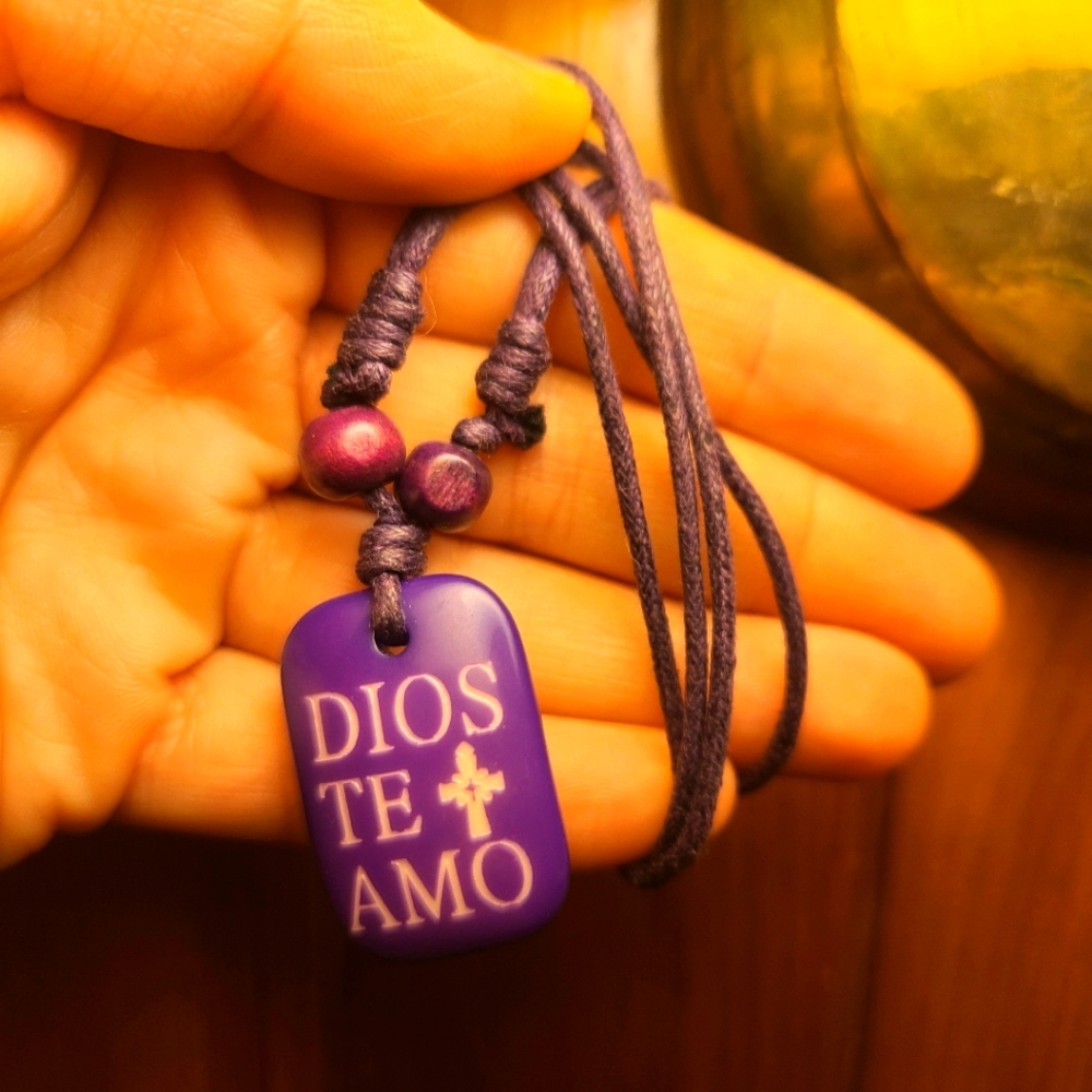 Dios Te Amo necklace
